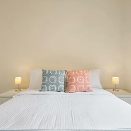 Sleek Flat Up To 4 Guests Close To Vatican Museums Appartamento Roma